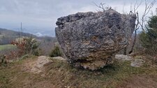 "Pierre Vire" (ou qui vire), Saint-Genix-les-Villages.