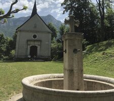 Fontaine de la chapelle Notre Dame du Château