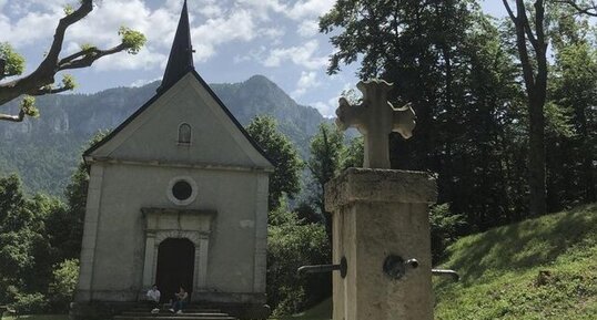 Fontaine de la chapelle Notre Dame du Château