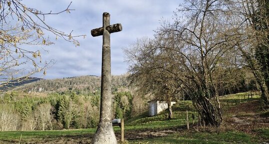 Croix de Curt, Saint-Pierre-de-Genebroz, Savoie.