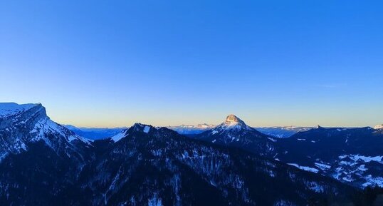 Sun rise in Chartreuse