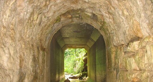 Pont de la Serraz / Saint Pierre de Genebroz